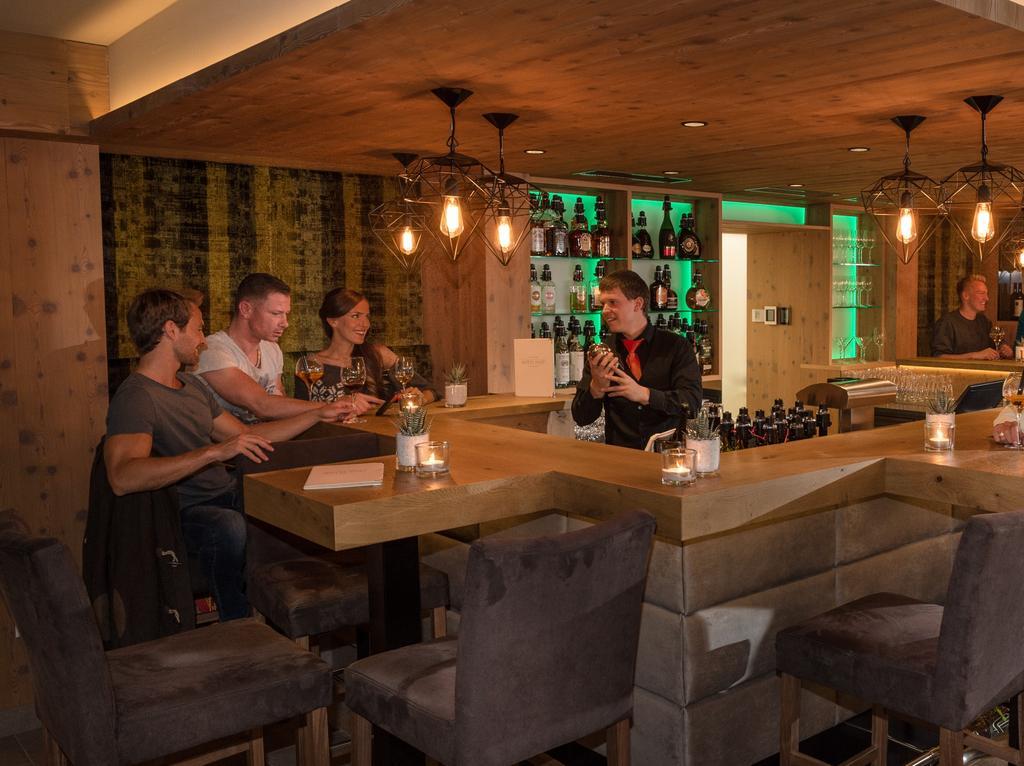 运动康体酒店 萨姆瑙恩 外观 照片
